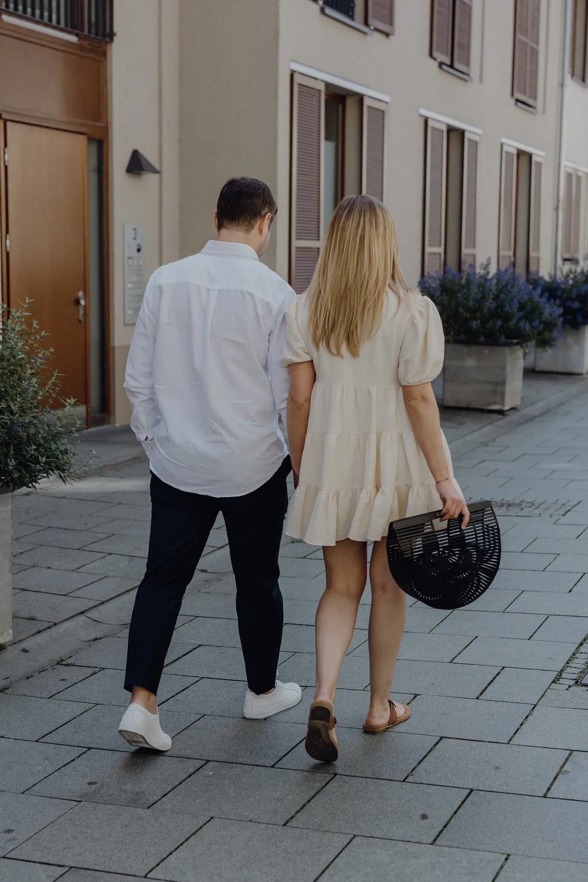 Caro und Manuel beim Spaziergang in der Altstadt